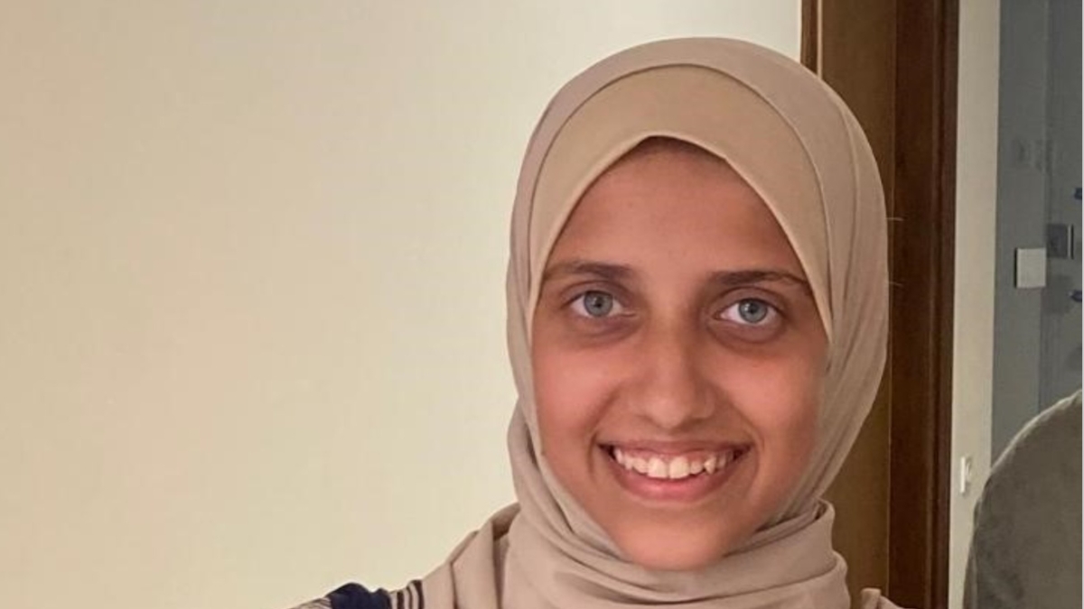 Roa’a, da Gaza a Milano per studiare alla Statale: «Ero intrappolata, sono partita senza un bagaglio. Qui ho visto per la prima volta le montagne»