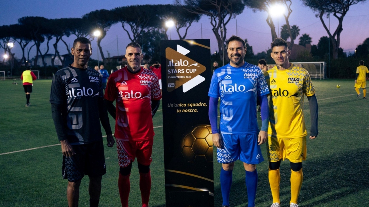 «Italo Stars Cup», i dipendenti giocano insieme alle leggende del calcio