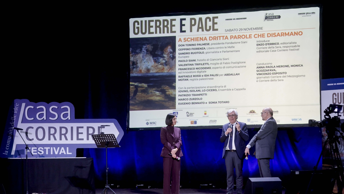 CasaCorriere 2025, giornalisti «a schiena dritta» nel ricordo di Giancarlo Siani e Fabio Postiglione