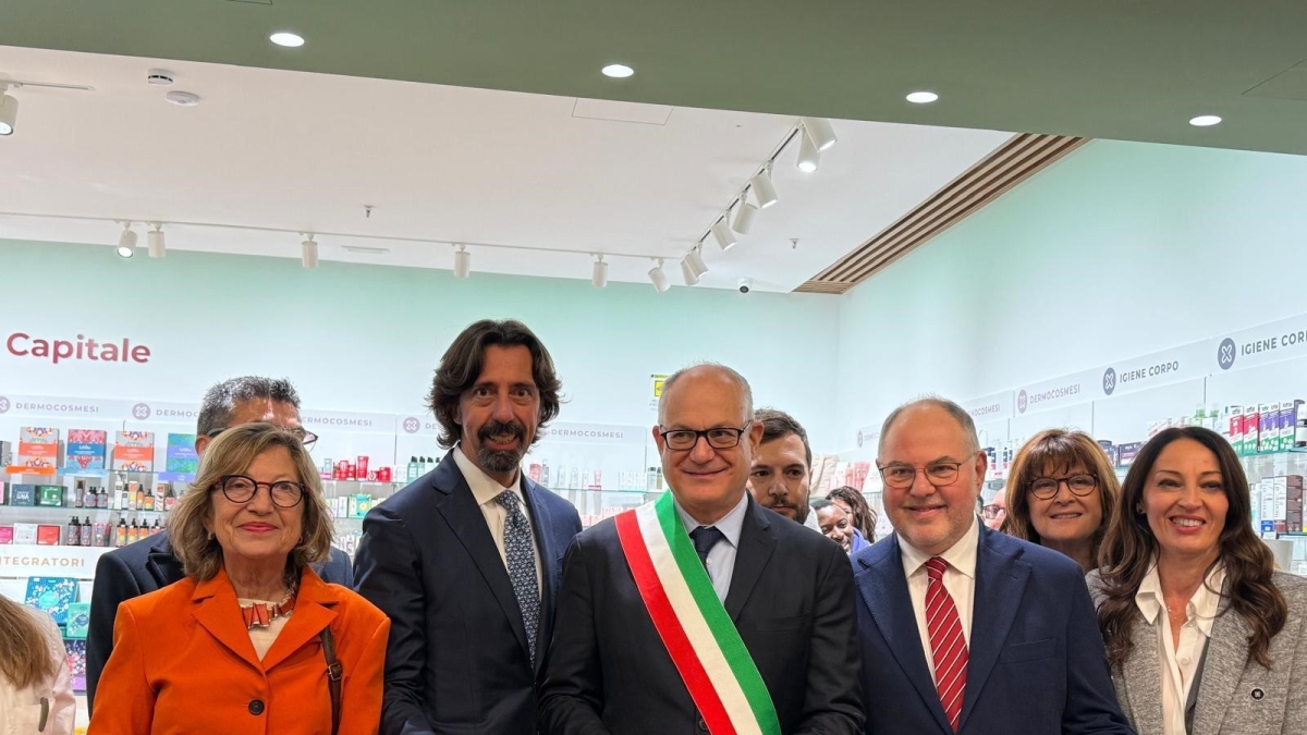 Euroma 2, inaugurata la farmacia comunale nel centro commerciale. Un bacino di utenza di 183mila residenti