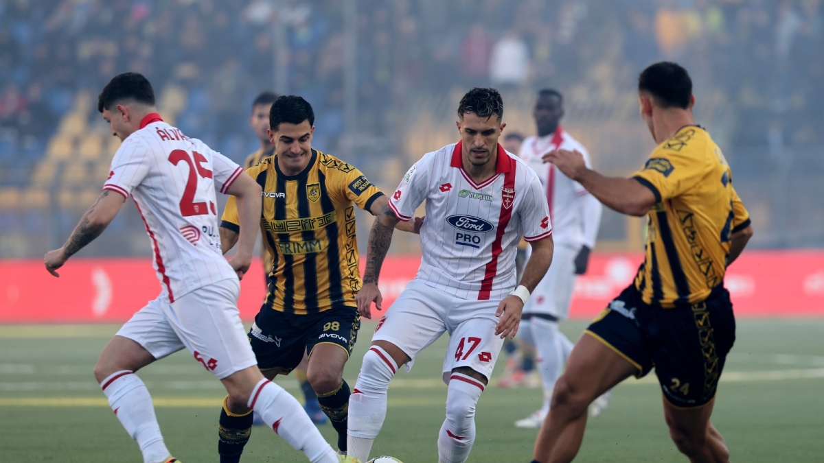 La Juve Stabia pareggia 2 a 2 in casa con la capolista Monza e vola verso i playoff