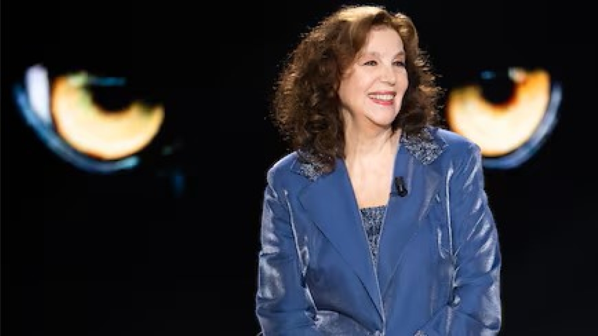 Stefania Sandrelli a Belve: «Con Gino Paoli abbiamo fatto l'amore a San Pietro»