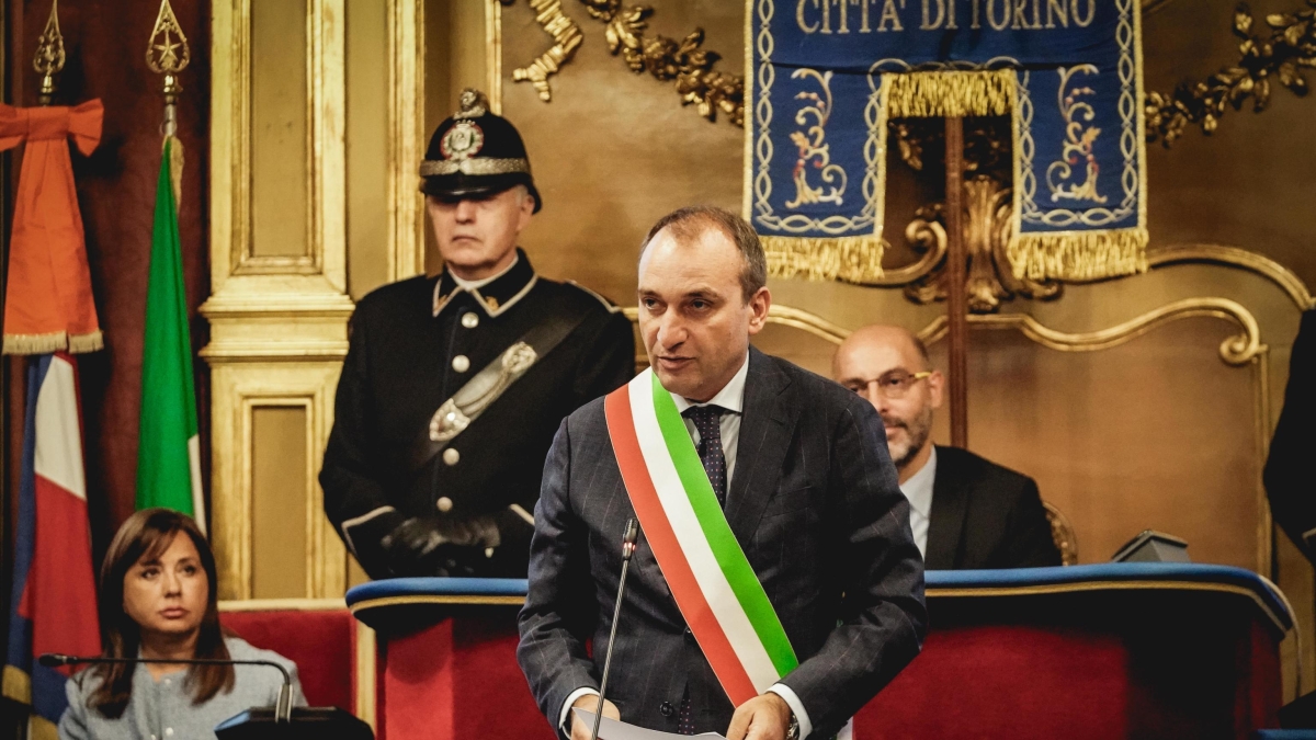 Askatasuna Torino, il sindaco Lo Russo difende il patto di collaborazione civica: «Sgomberare il centro sociale? No, avanti con il progetto»