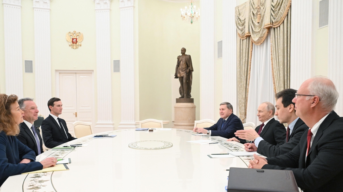 Putin cinque ore a colloquio con Witkoff e  Kushner dopo l
