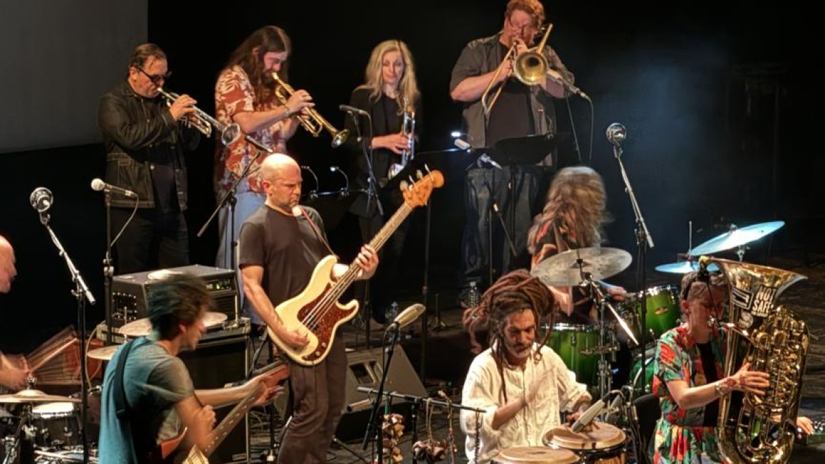 La nuova vita del Metastasio Jazz di Prato, «in marcia» con gli svedesi della Fire! Orchestra