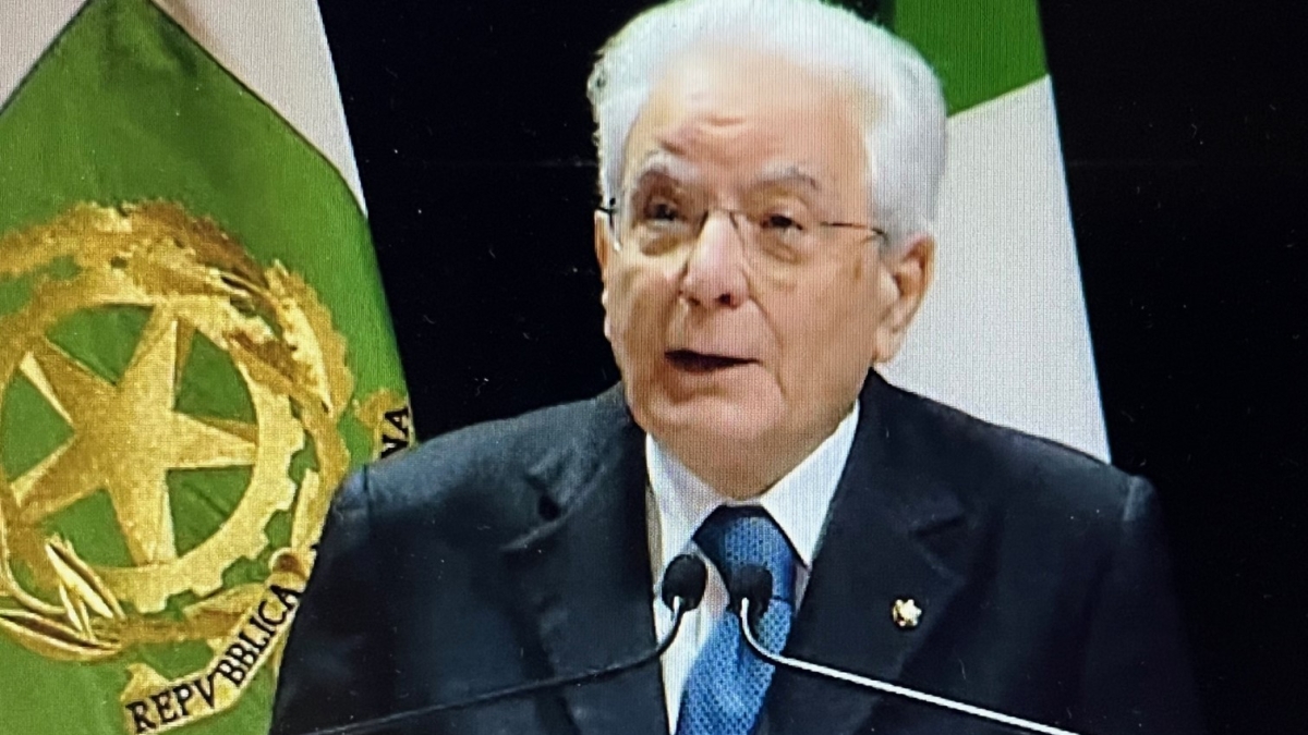 Mattarella: «Integrità per l