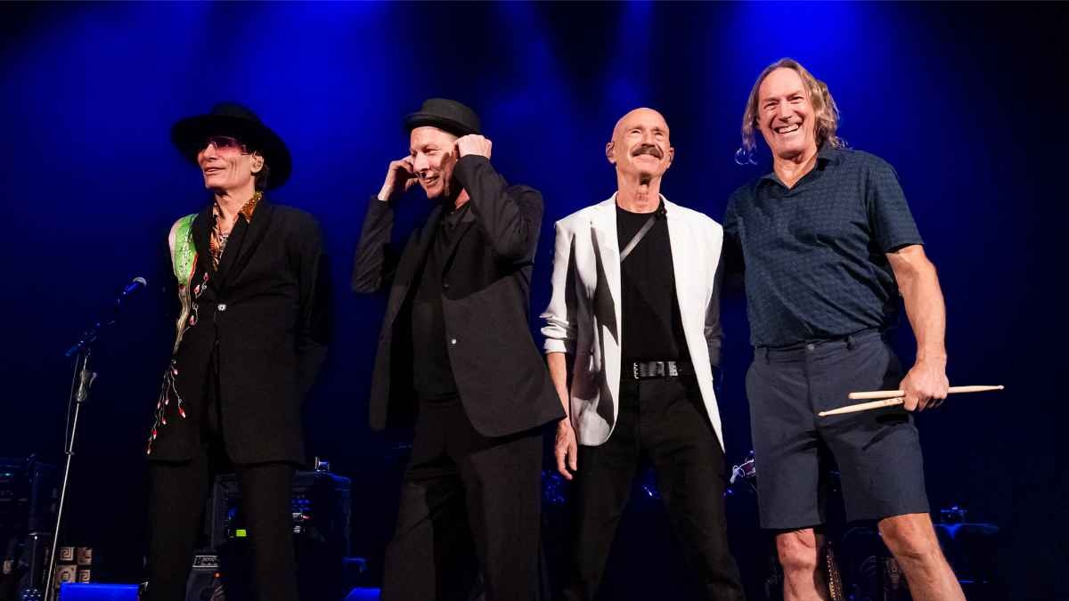 I Beat (King Crimson + Steve Vai) in concerto agli Scavi di Pompei