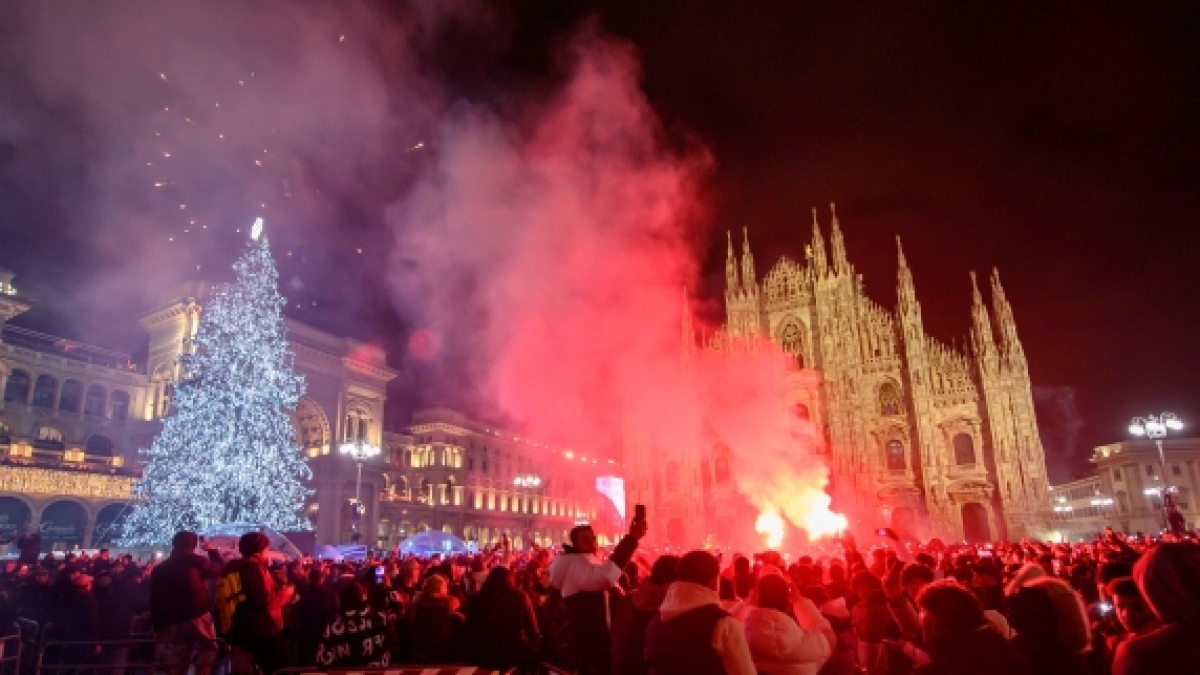 Capodanno a Milano, in piazza Duomo limite di 4500 persone: niente alcolici e fuochi d'artificio