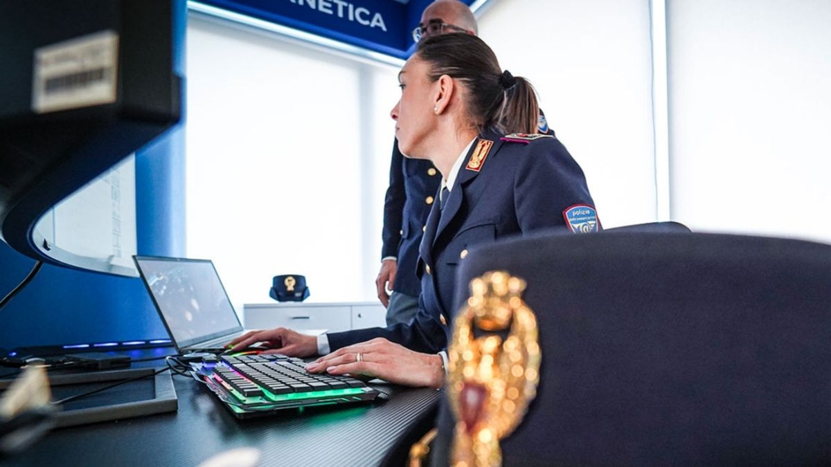 Truffe informatiche, come evitarle: «Dati personali come le chiavi di casa, mai condividerli con gli estranei»