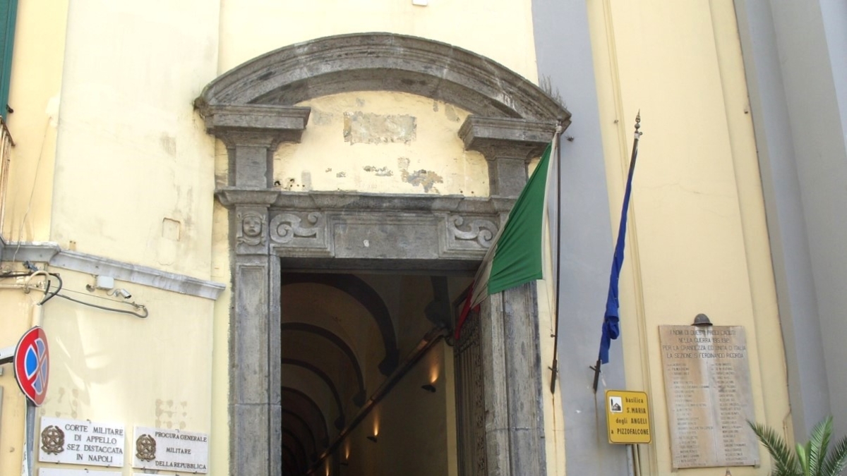 Napoli, si appropriò di oltre 2 milioni di euro della Legione carabinieri Campania: ex brigadiere condannato a 9 anni