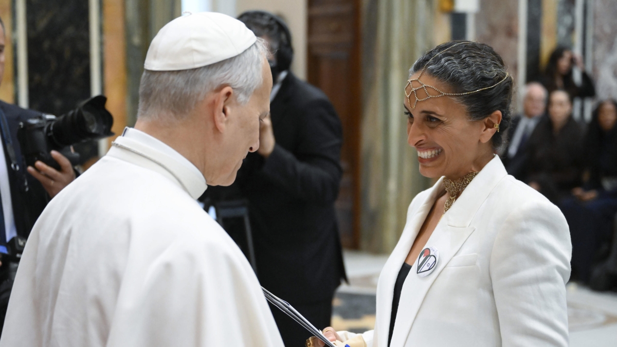 Concerto di Natale, Cocciante, Crow e Noa dal Papa: «Venga in Israele per la pace»