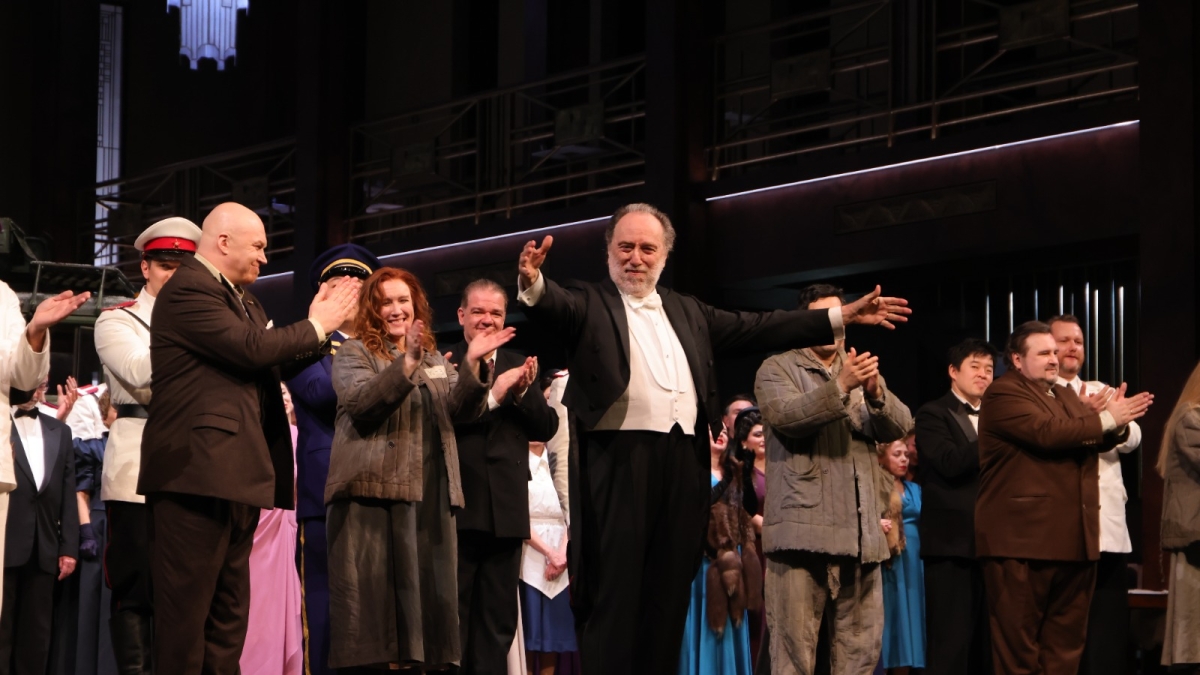 Chailly torna sul podio della Scala dopo il malore, applauditissimo