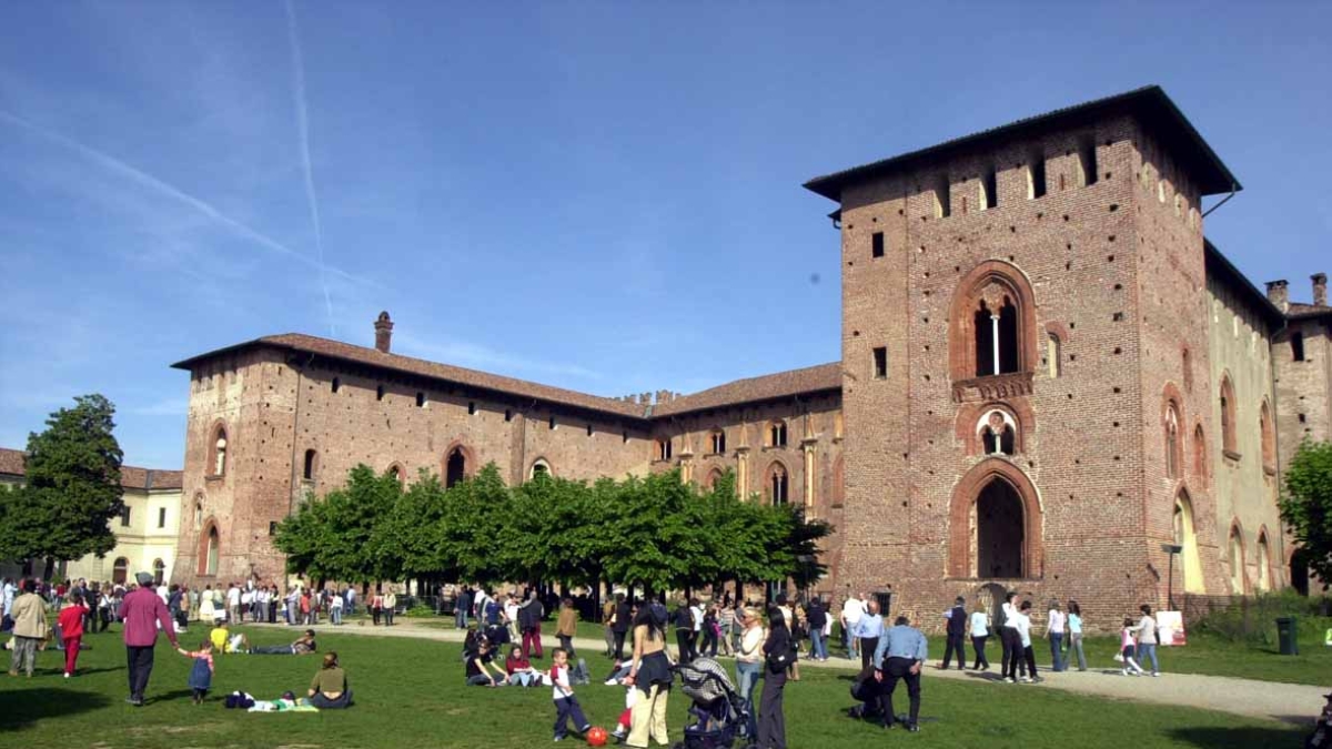 Vigevano si divide sul castello che il Comune vuole acquistare dal Demanio. I contrari: «Troppo costoso per la città»