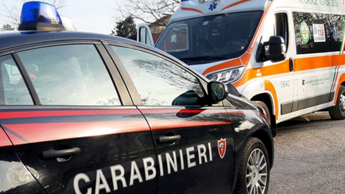 Salerno, tamponamento tra auto e ambulanza sulla tangenziale: quattro feriti