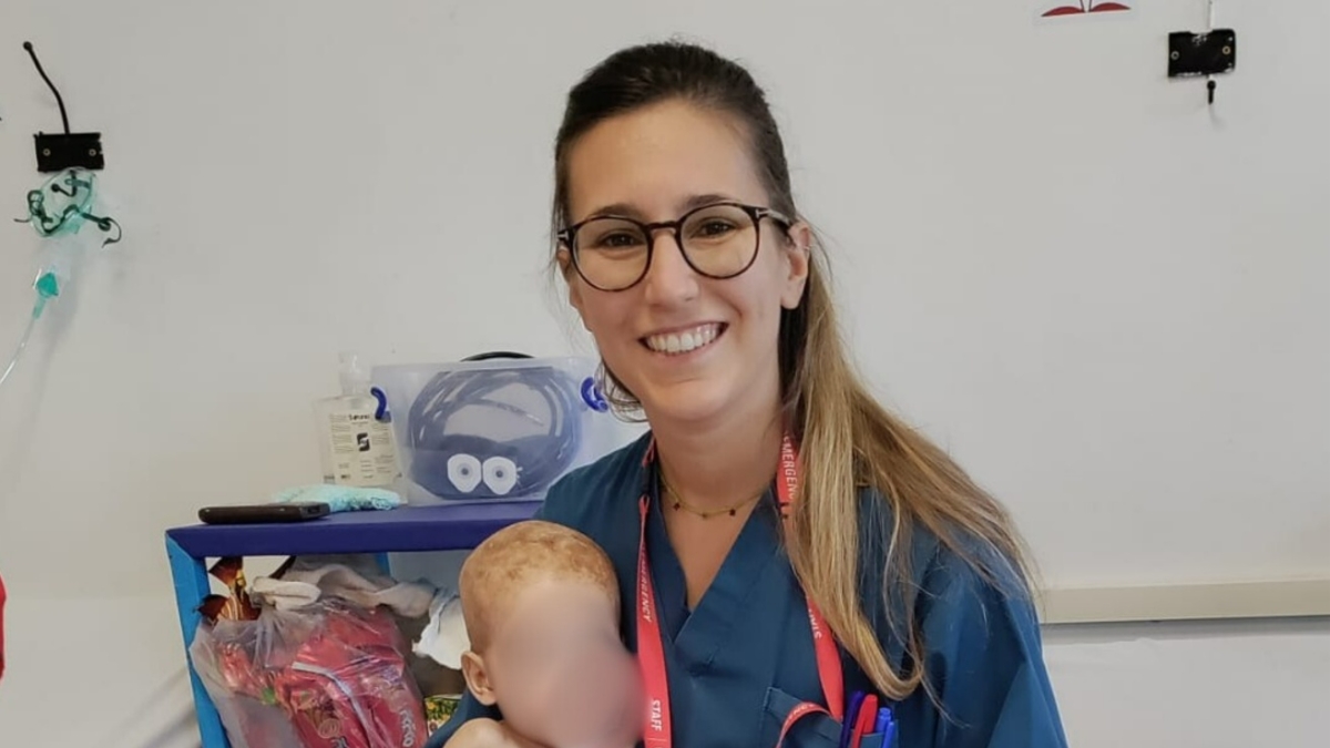 La scelta di Caterina Volpi, infermiera pediatrica in Afghanistan a 31 anni: «Ogni giorno regole assurde umiliano le donne e mettono a rischio la vita dei bimbi»