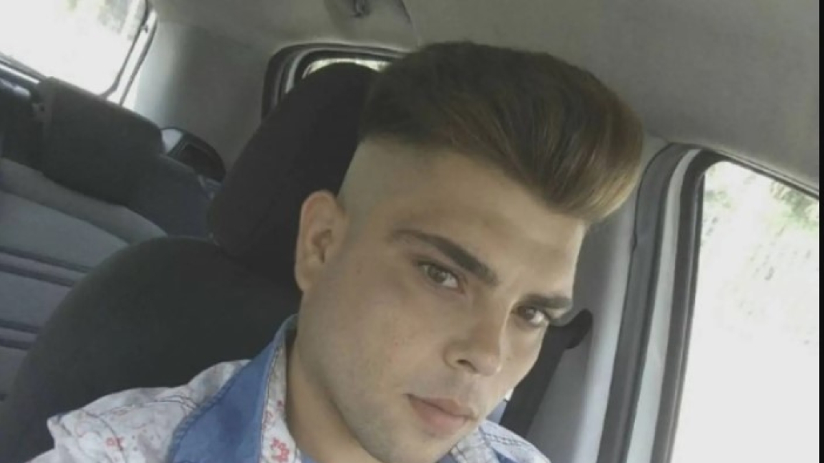 Ucciso nel parcheggio del centro commerciale di Nola per una gomma bucata, vigilante condannato a 24 anni. Tensione in aula tra i familiari di vittima e imputato