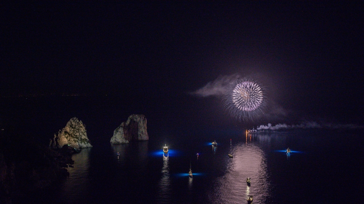 Capri vieta i botti di Capodanno, lo stop fino alla Befana