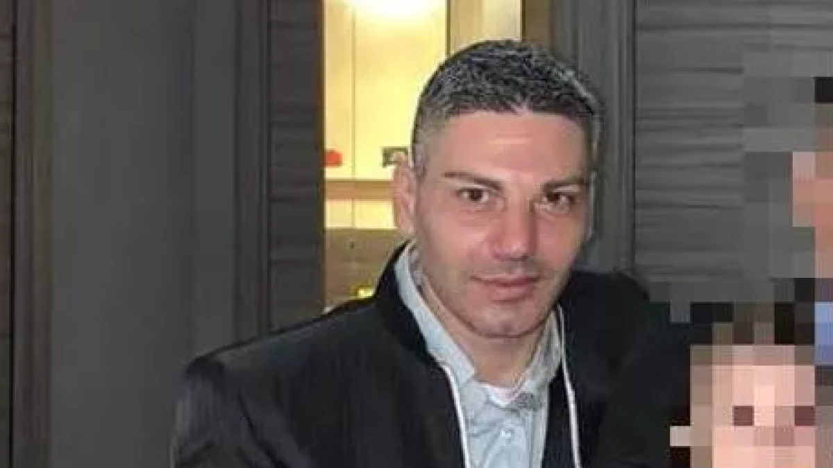 Torino, muore a 47 anni soffocato dal cibo a Natale. La tragedia davanti ai genitori a Settimo Torinese