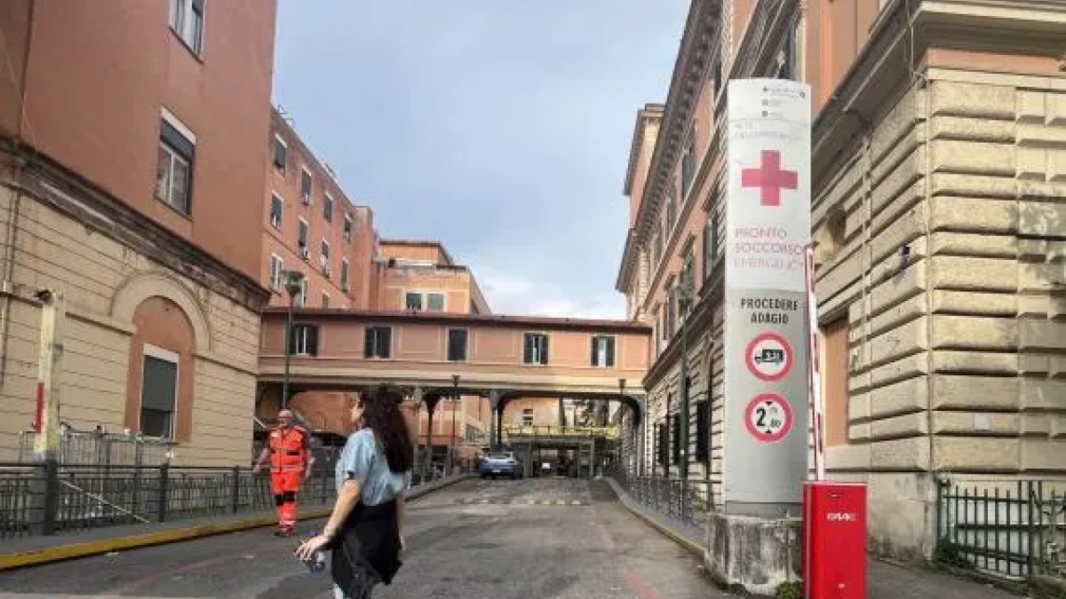 Roma, testimone di Geova operata con trasfusione di sangue: il chirurgo dell'Umberto I rischia la denuncia per violenza privata