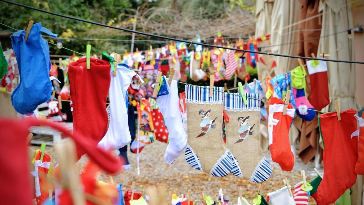 «Arriva la Befana a Villa Pamphili» tra calze di dolci e burattini