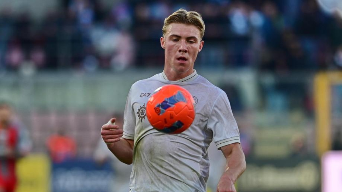 Il Napoli vince a Cremona, Conte: «Festeggiamo un anno bellissimo. Hojlund? Margini di crescita altissimi»