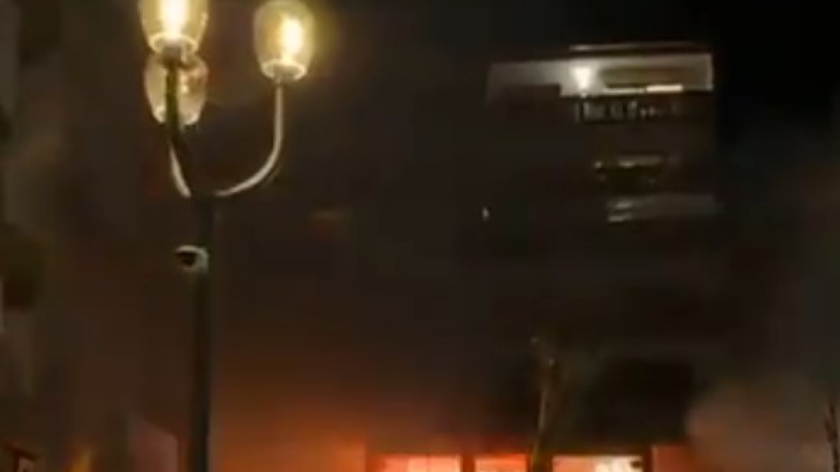 Esplosione in un bar della località sciistica svizzera di Crans Montana: almeno 10 morti.«Festa di Capodanno riservata a under 17»