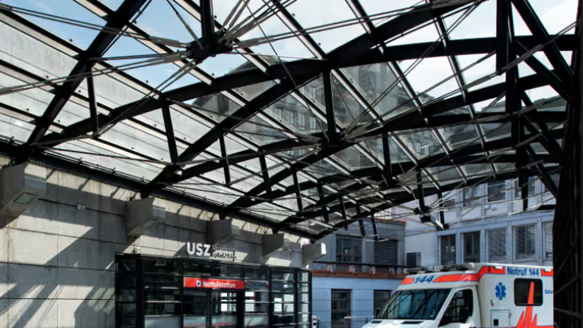 Identificato grazie al dna Kean, il 16enne milanese ricoverato in coma a Zurigo dopo Crans Montana. Attesa la conferma anche per l'amico Leonardo