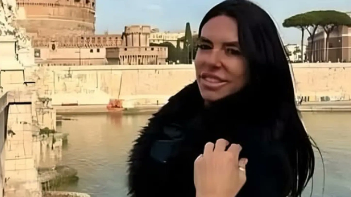 Letizia morta a Fuerteventura, l'ultimo messaggio: «Non mi sento bene». La madre: «Voglio sapere cosa è successo»