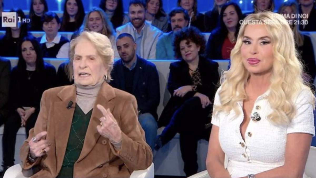 Valeria Marini fa pace con la madre in diretta tv. Gianna Orrù: «Ho preso il telefono e l'ho chiamata»