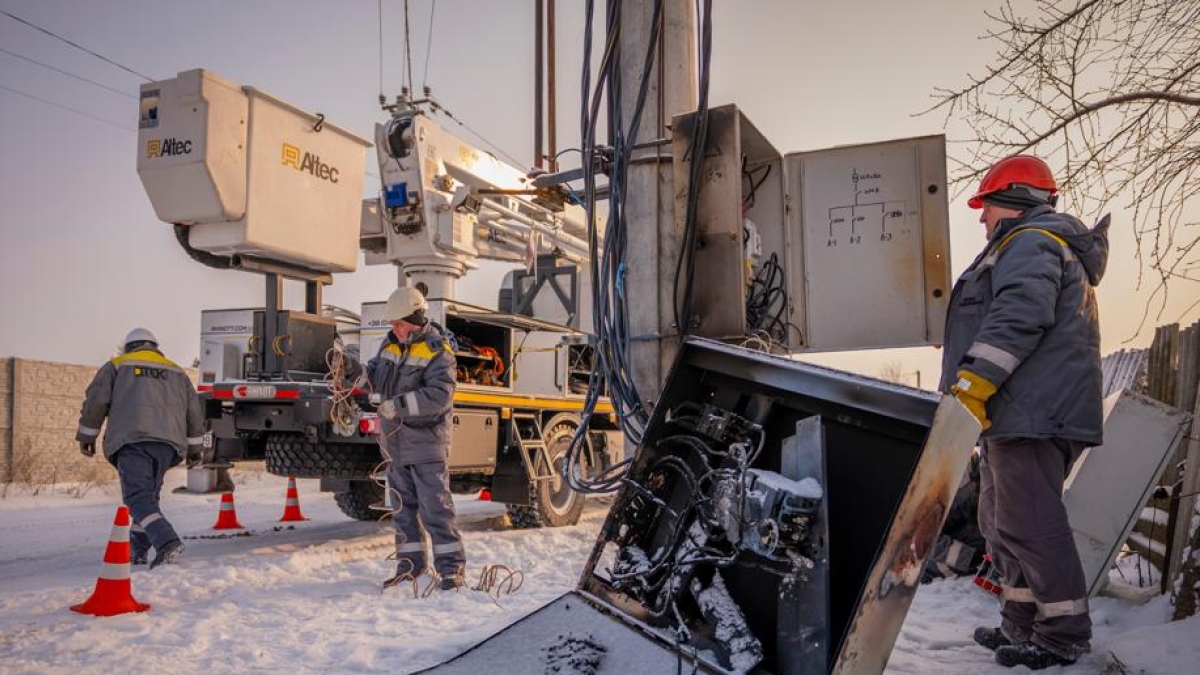 Aiuti all’Ucraina, raggiunta l'intesa: sì della Lega alla mozione unitaria del centrodestra
