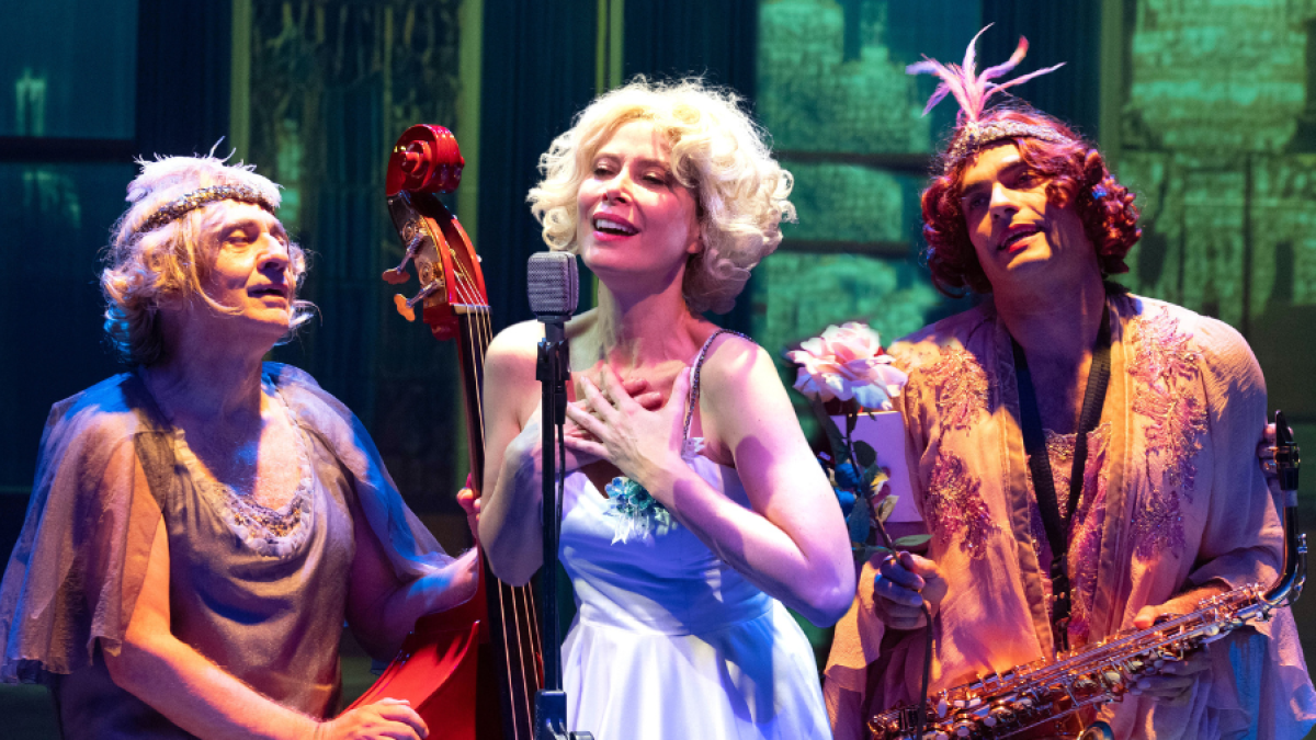 Euridice Axen, nei panni di Marilyn in «A qualcuno piace caldo»: «La sua fragilità mi devasta e mi somiglia»