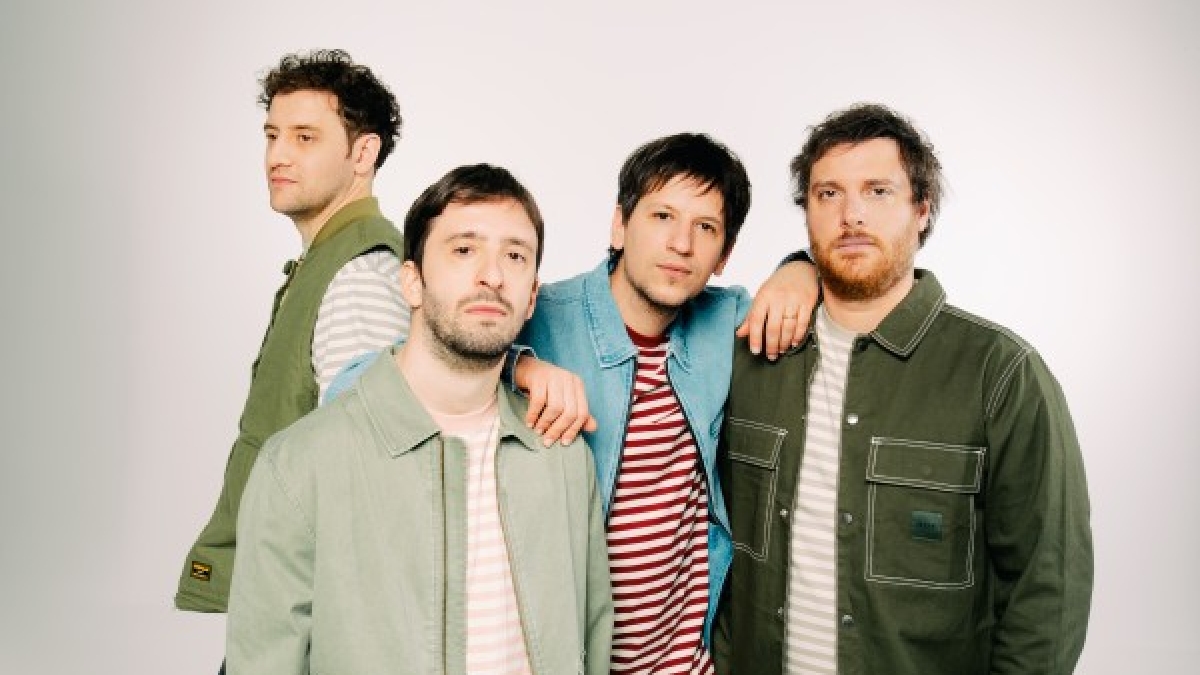 Eugenio in Via Di Gioia: «Serenate su richiesta, l'amore cambia il mondo»