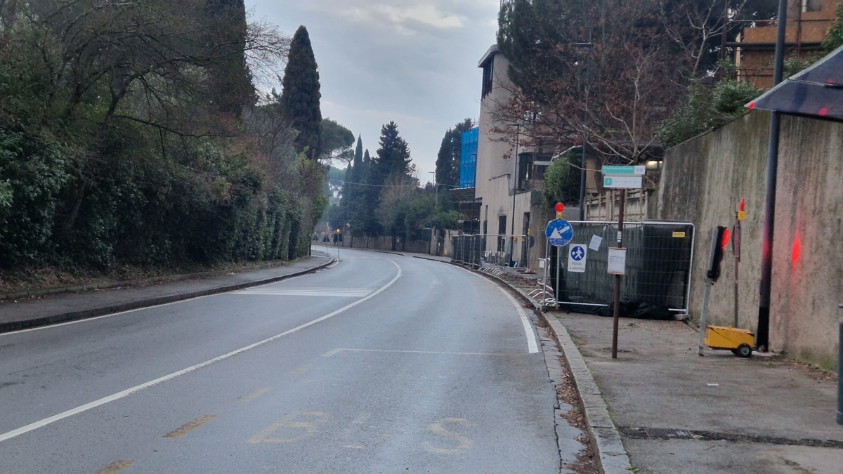 L’ira di Fiesole per il semaforo. E via San Domenico torna libera in attesa dei lavori alla Faentina