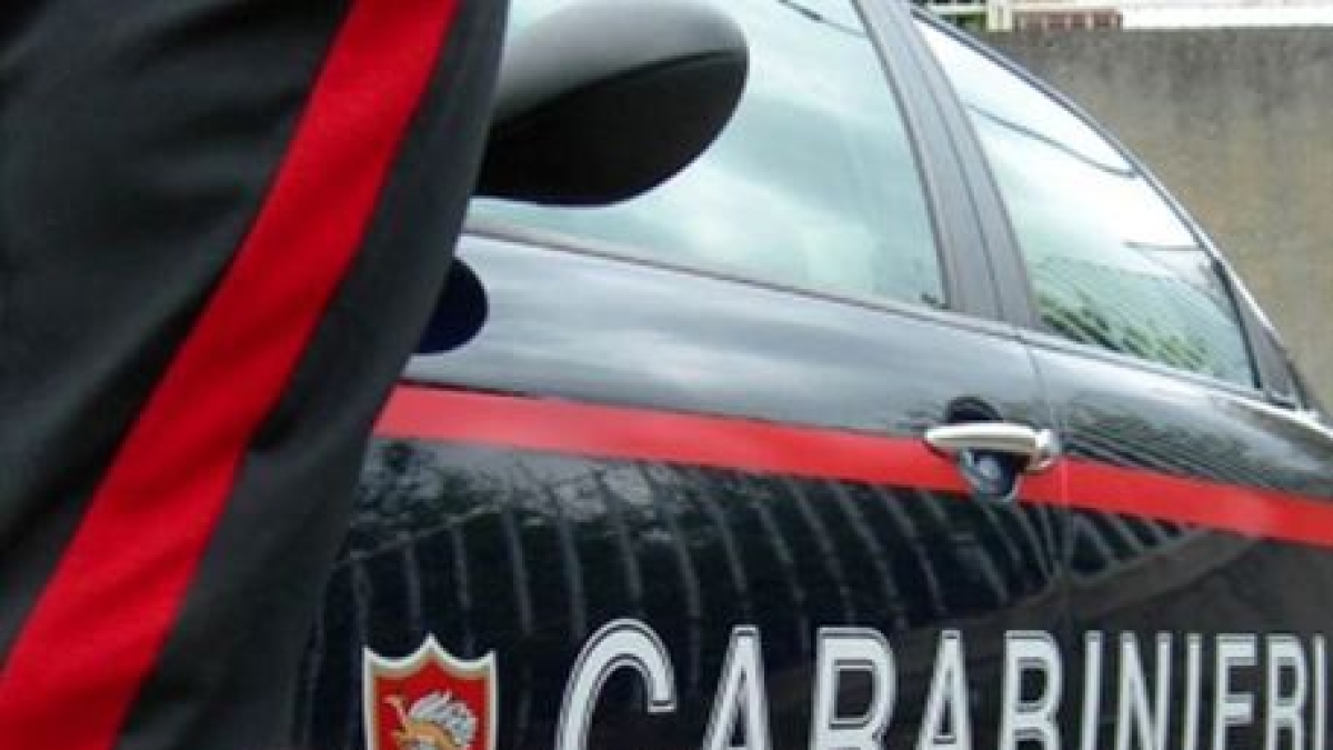 Sedicenne molestata per strada a Centocelle: salvata dai passanti e dagli operai di un cantiere. Tre denunciati