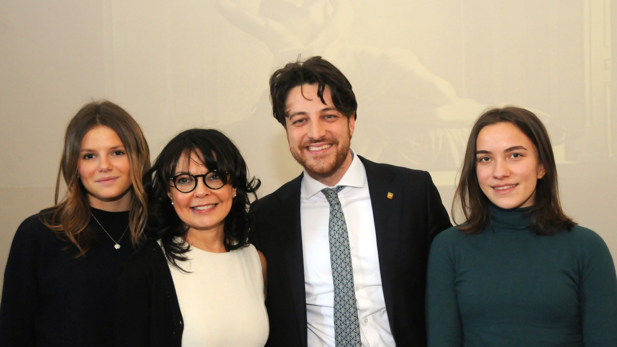 Il presidente Alberto Stefani al liceo Canova di Treviso: «Faremo il Consiglio regionale dei ragazzi»