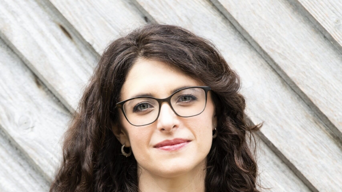 Carmen Gallo: «Per la poesia non basta il tempo di uno scroll»