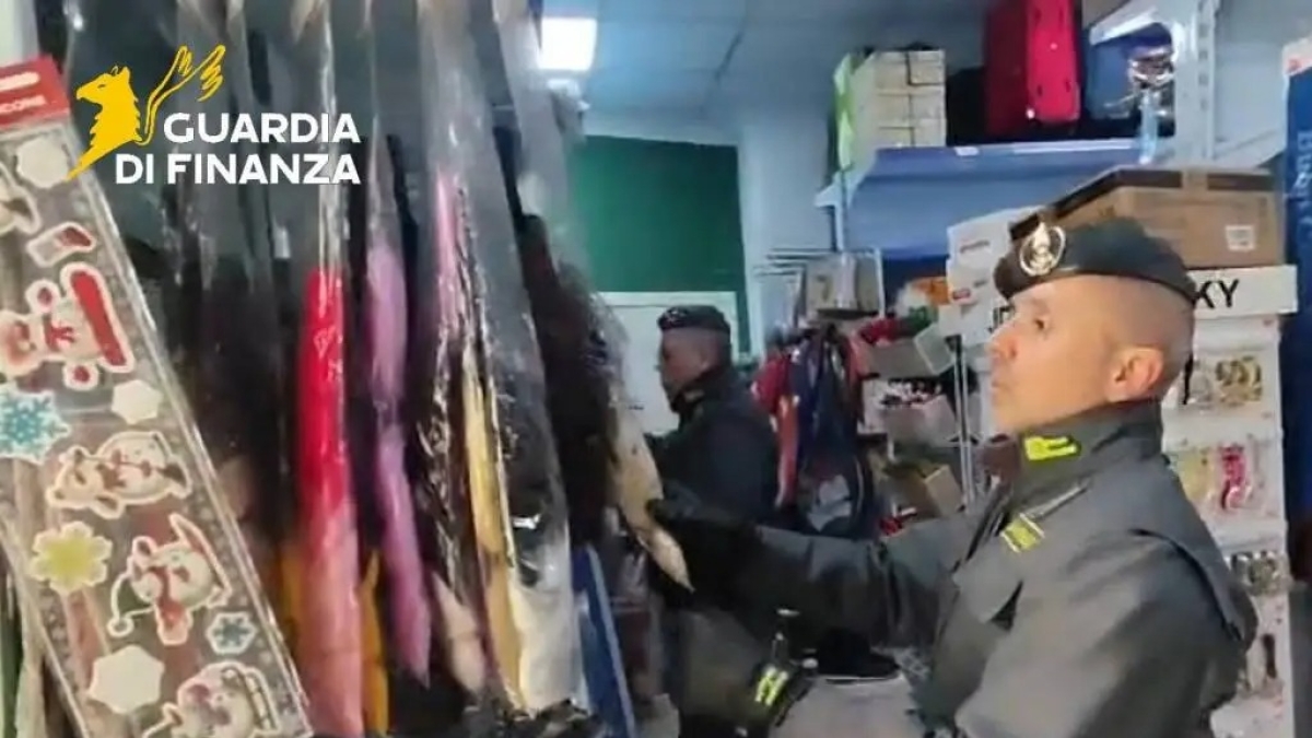 Viareggio, sequestrati 4mila prodotti per il Carnevale considerati pericolosi