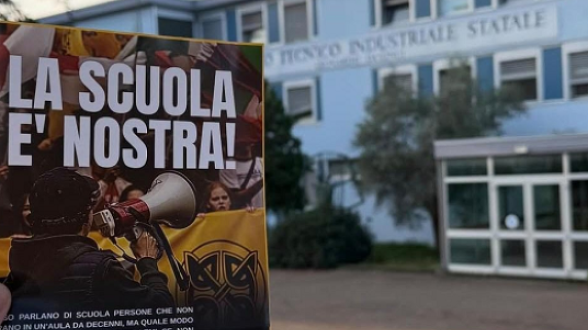 Questionario di Azione studentesca, gli accertamenti del ministero dell'Istruzione: «Nessuna schedatura»