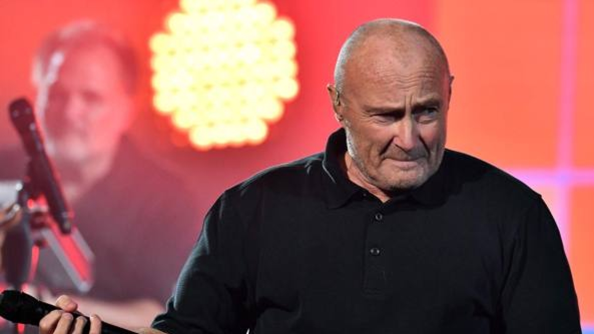 Phil Collins compie 75 anni: comparsa nel film dei Beatles, quando cantò in italiano, come sta oggi