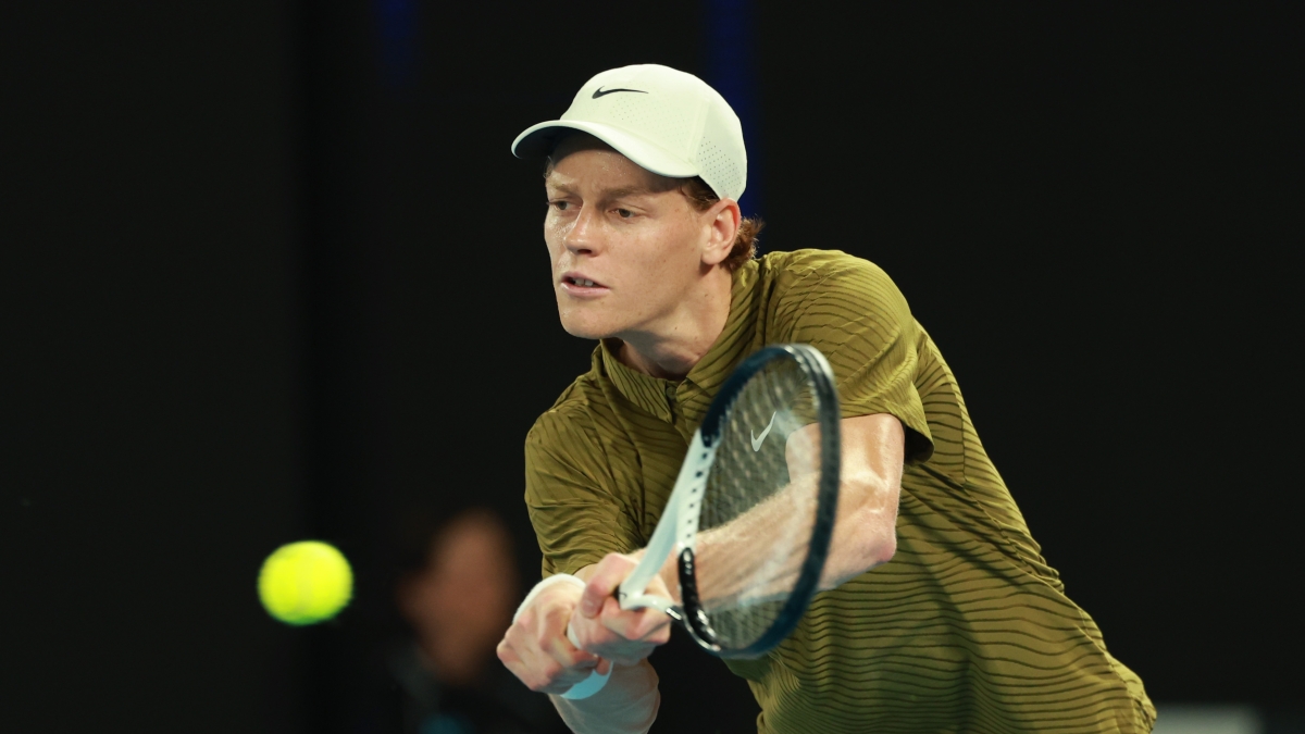 Australian Open, la semifinale Sinner Djokovic: Jannik fa subito il break al secondo game|Diretta 2 0