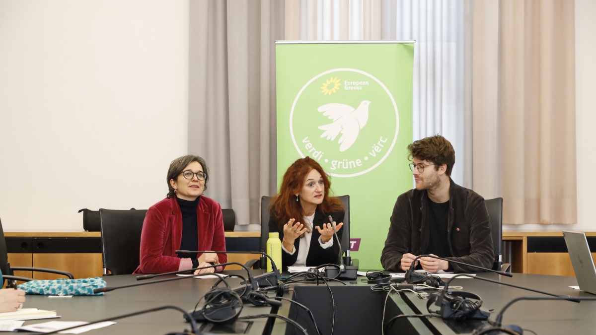 Scuola, la proposta dei Verdi: «Il sistema ha fallito, vanno introdotte sezioni bilingue»