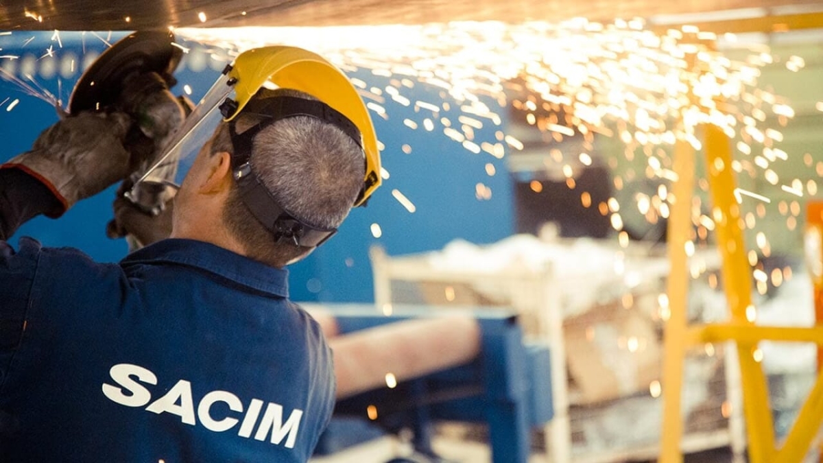 Il caso della Sacim di Cesena: «È in liquidazione e va all’asta ma cresce con nuove commesse, la Cassa integrazione è azzerata»