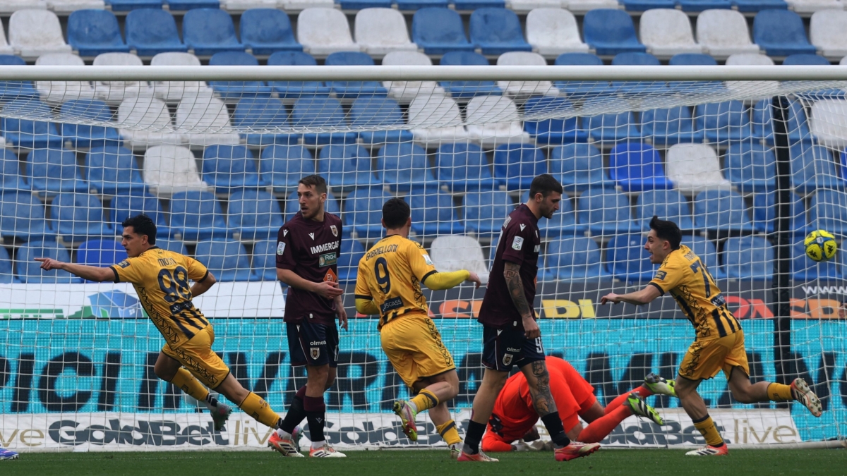 Serie B, Reggiana e Juve Stabia si dividono la posta: Mosti illude le vespe, Gondo la pareggia