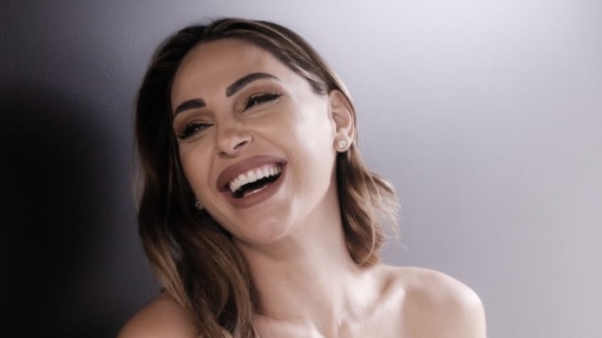 Anna Tatangelo rinvia (di nuovo) i concerti: «Devo farlo come madre, non è una scelta facile»