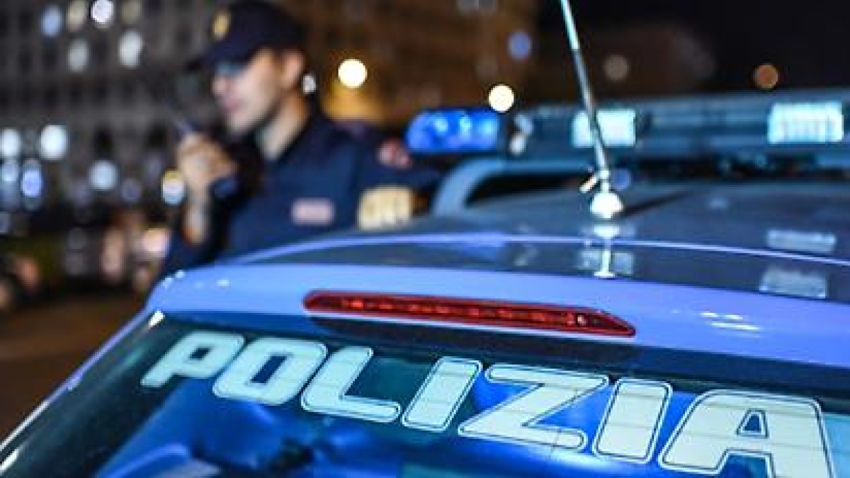 Bimbo ferito da un colpo di pistola alla vigilia di Natale, 15 giorni di chiusura per il locale di Pomigliano