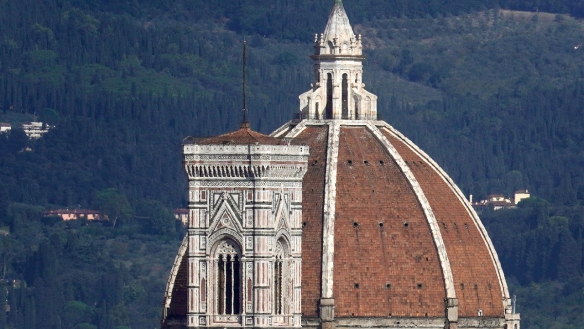 A Firenze nascono i «custodi del verde»: così il Comune recluta volontari per monitorare la natura in città