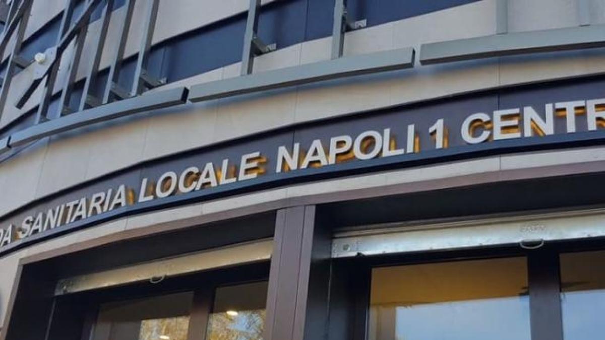 Caos screening e diagnosi al Distretto 23 dell'Asl Napoli 1 Centro, l'Assomed: «Gravi disagi ai pazienti e mortificata la professionalità dei medici»