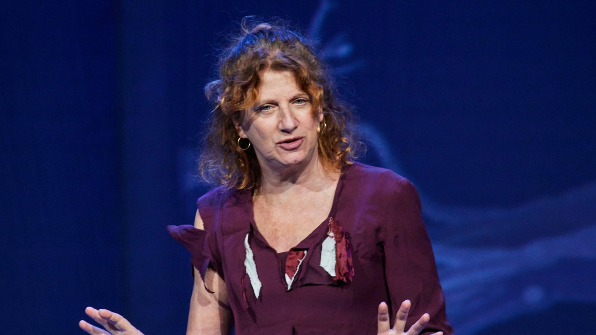 Teatro Parioli Costanzo: ecco «Il Calamaro Gigante», adattamento del romanzo di Fabio Genovesi con Angela Finocchiaro e Bruno Stori