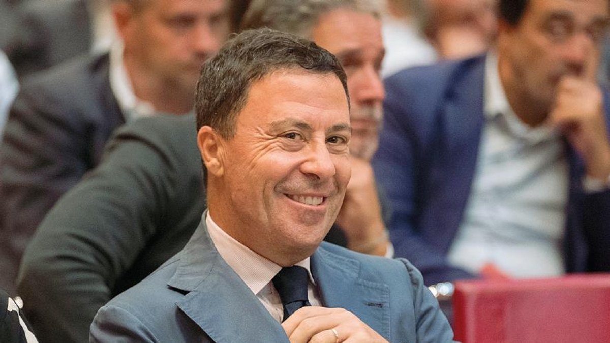 Italo Bocchino: «Mai fatto a botte, mi difendevo con la dialettica. Ho chiesto alle mie figlie se volevano cambiare cognome: hanno detto no»