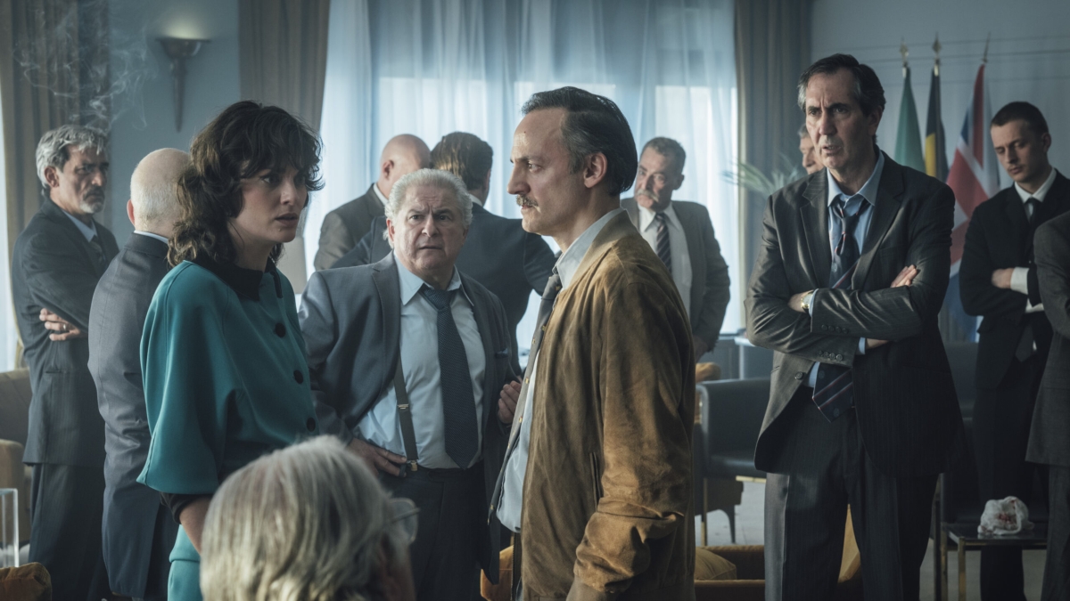 Paolo Calabresi: «Porto alla Berlinale la tragedia di calcio dell'Heysel, poi a teatro il mio periodo folle dei travestimenti»